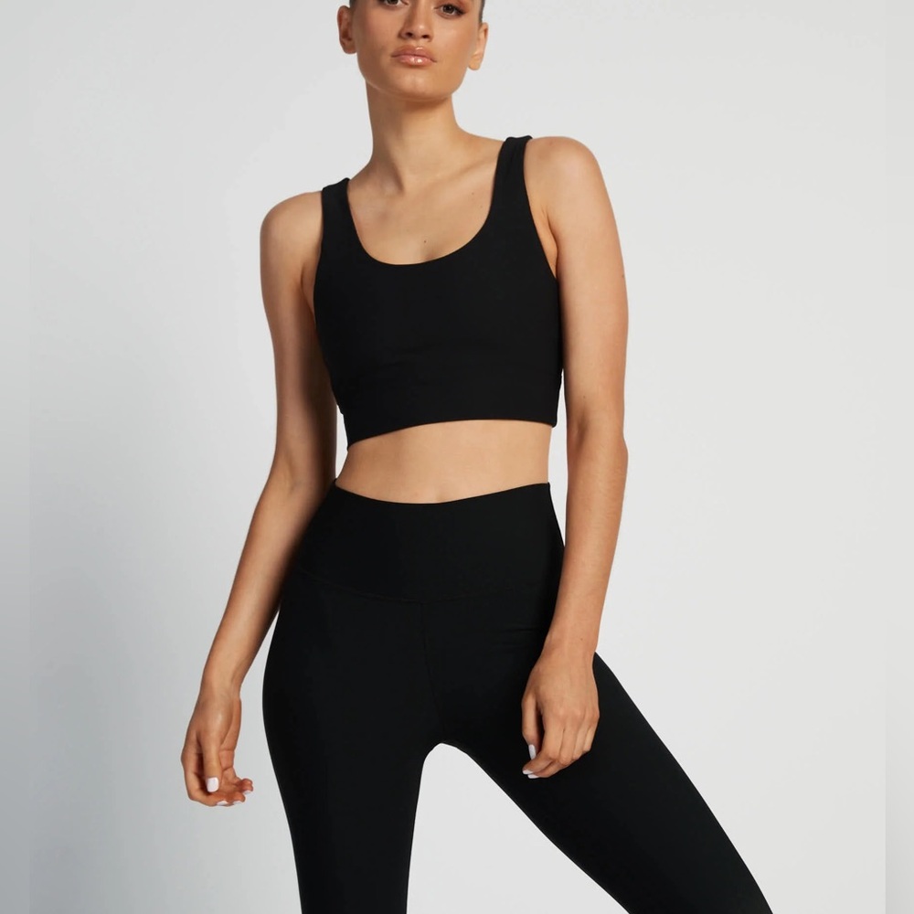 Wilo the Label Base Ribbed Sports Bra